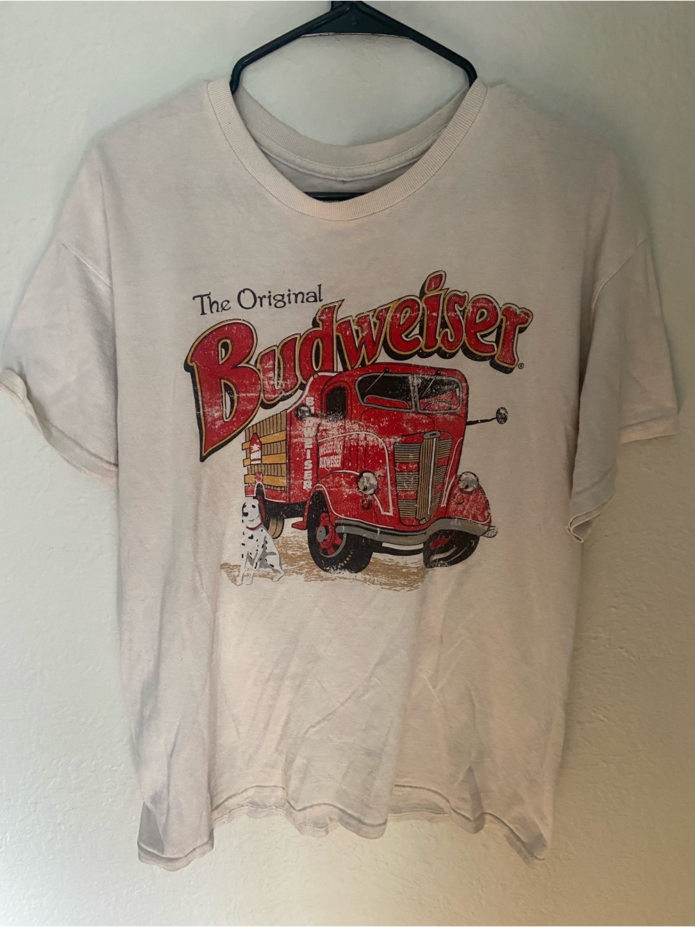 Budweiser Vintage Looking Graphic White Short Sleeve Tee Men’s Large T shirt
